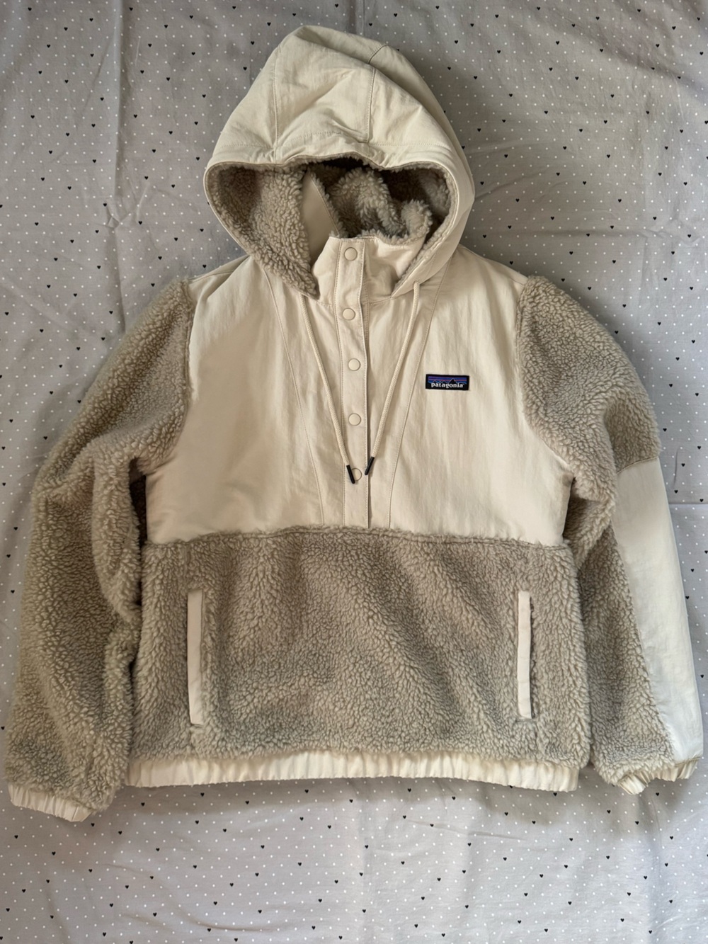 Patagonia women’s pullover